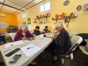 ADULTOS MAYORES CONTINÚAN ACTIVOS EN LA CASA DE LOS ABUELOS