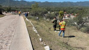 REALIZA SERVICIOS PÚBLICOS LABORES DE LIMPIEZA EN PANTEONES MUNICIPALES