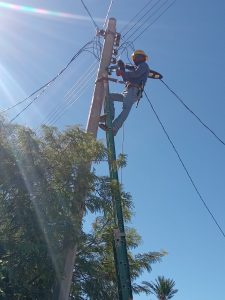CULMINA CAMBIO DE LUMINARIAS EN LA MESITA